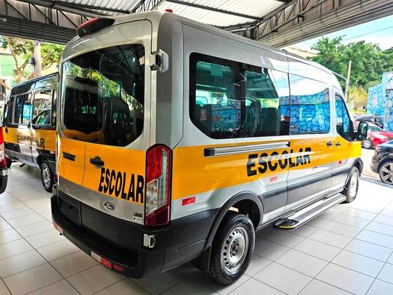FORD TRANSIT 2.0 ECOBLUE DIESEL MINIBUS 14+1 L3H2 MANUAL FORD TRANSIT 2.0 ECOBLUE DIESEL MINIBUS 14+1 L3H2 MANUAL